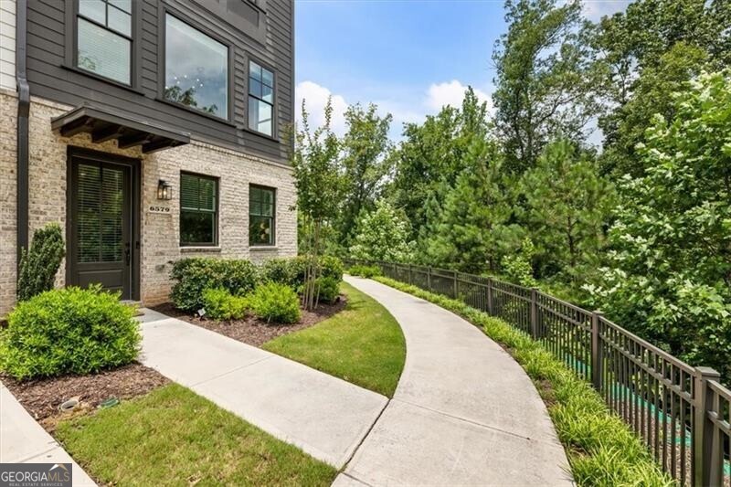6579 Beacon Drive Atlanta GA 30328