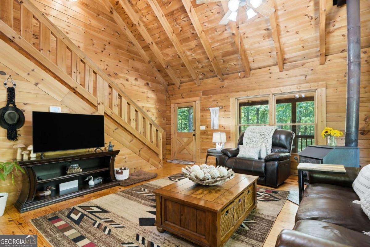 74 Farr Circle NE Rydal GA 30171
