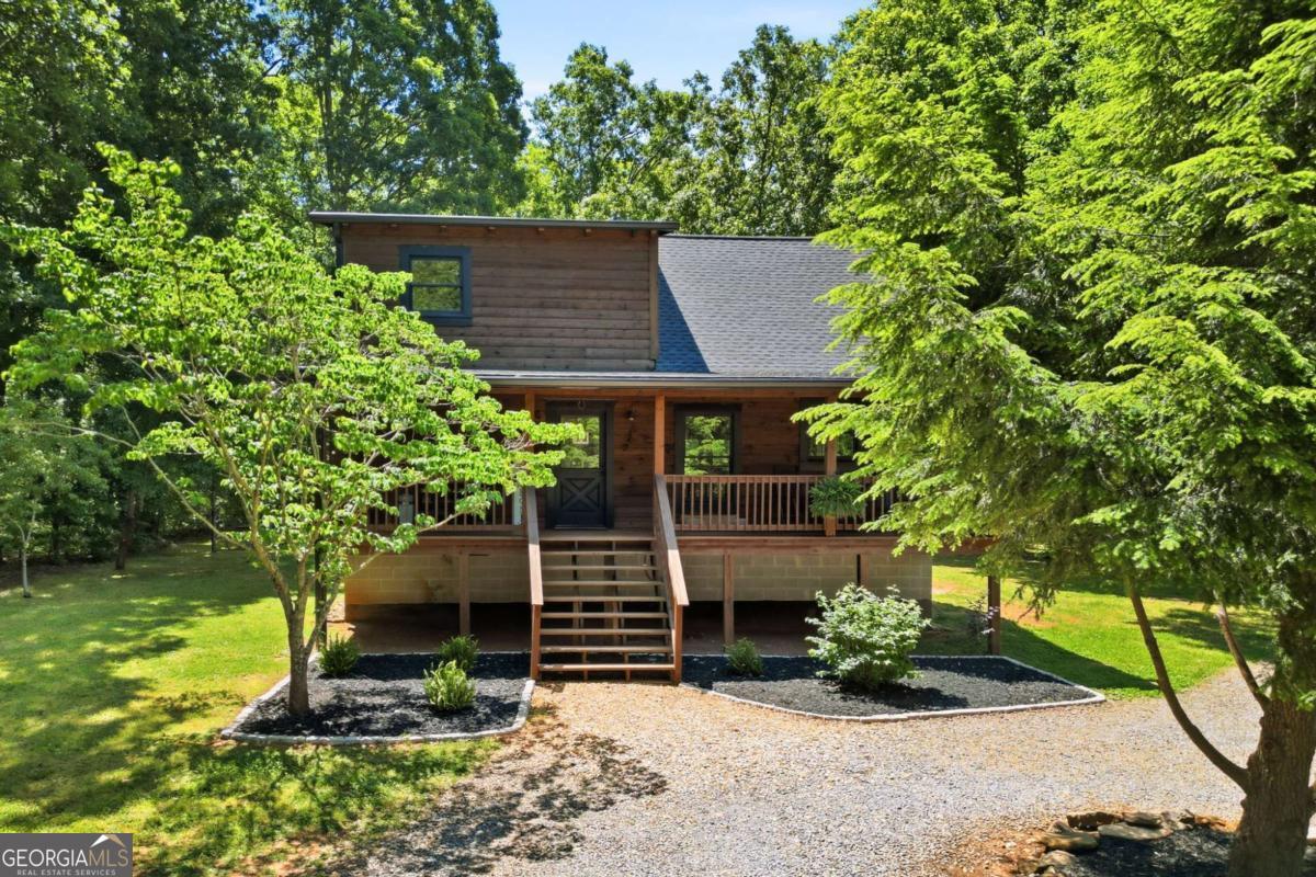 74 Farr Circle NE Rydal GA 30171