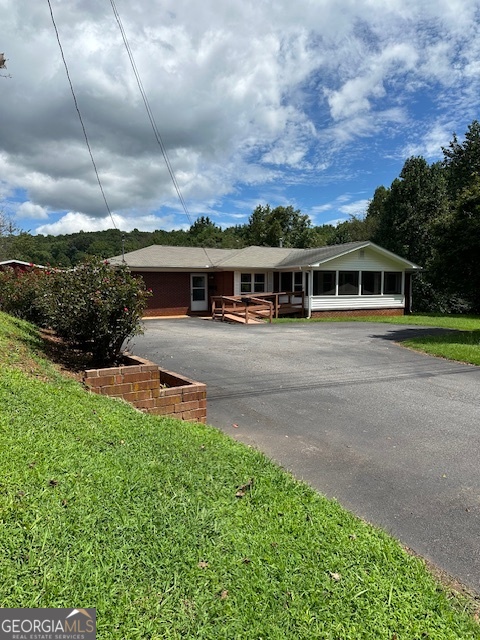 1323 Cavender Creek Road Dahlonega GA 30533