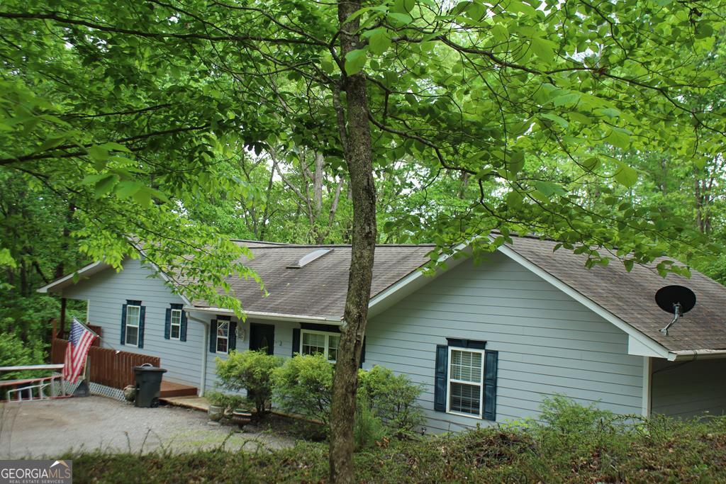 6961 Wood Lake Circle Young Harris GA 30582