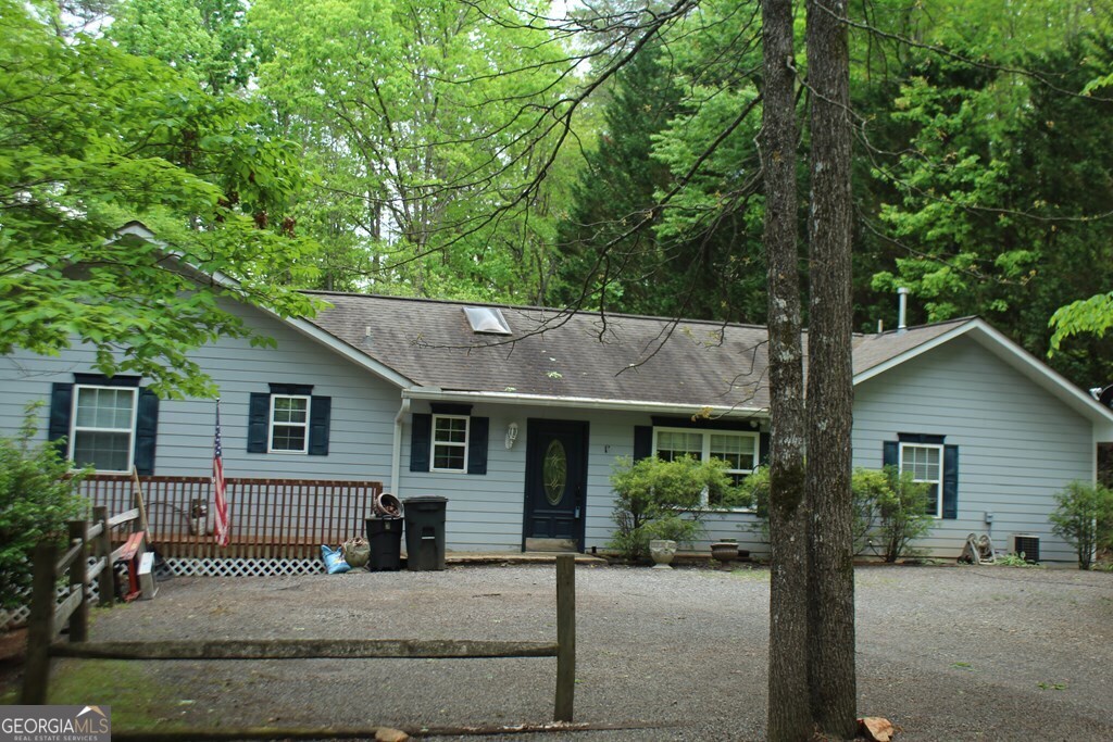 6961 Wood Lake Circle Young Harris GA 30582