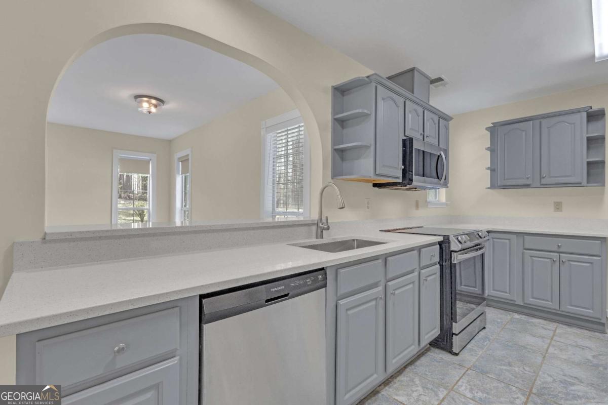 20 Tipperary Trail Sharpsburg GA 30277