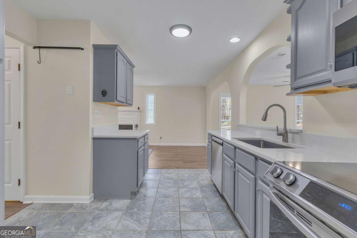 20 Tipperary Trail Sharpsburg GA 30277
