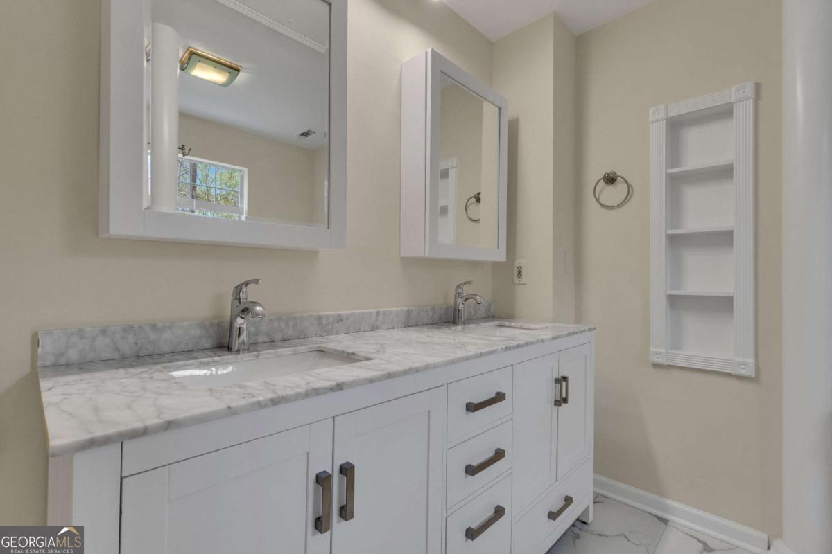 20 Tipperary Trail Sharpsburg GA 30277