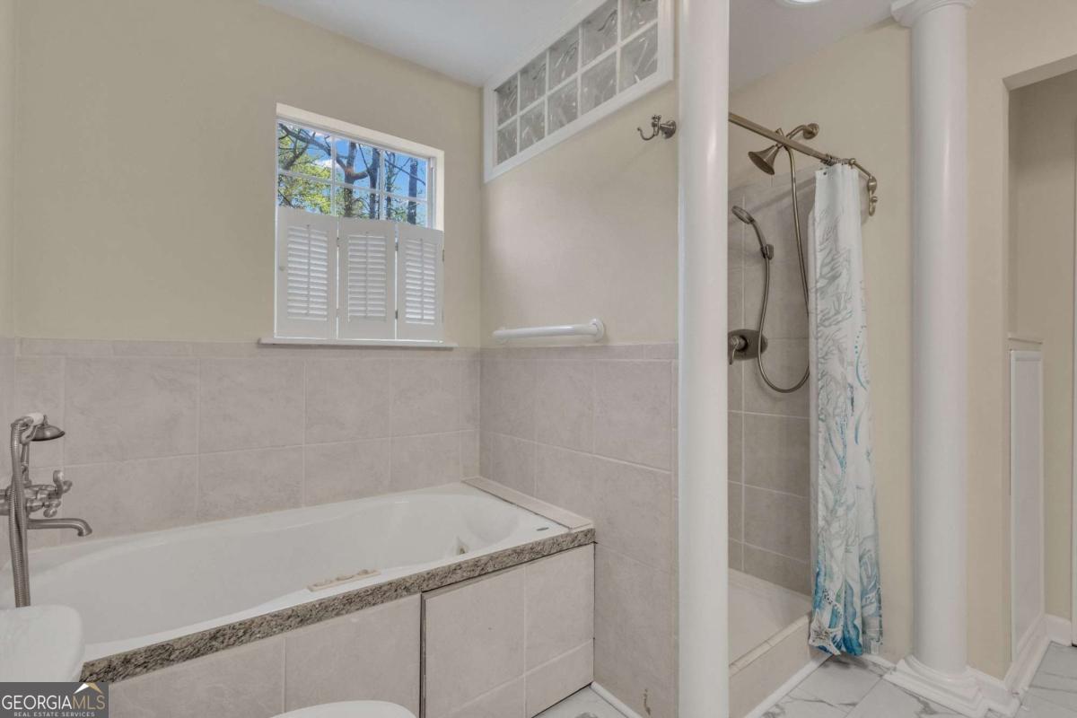 20 Tipperary Trail Sharpsburg GA 30277
