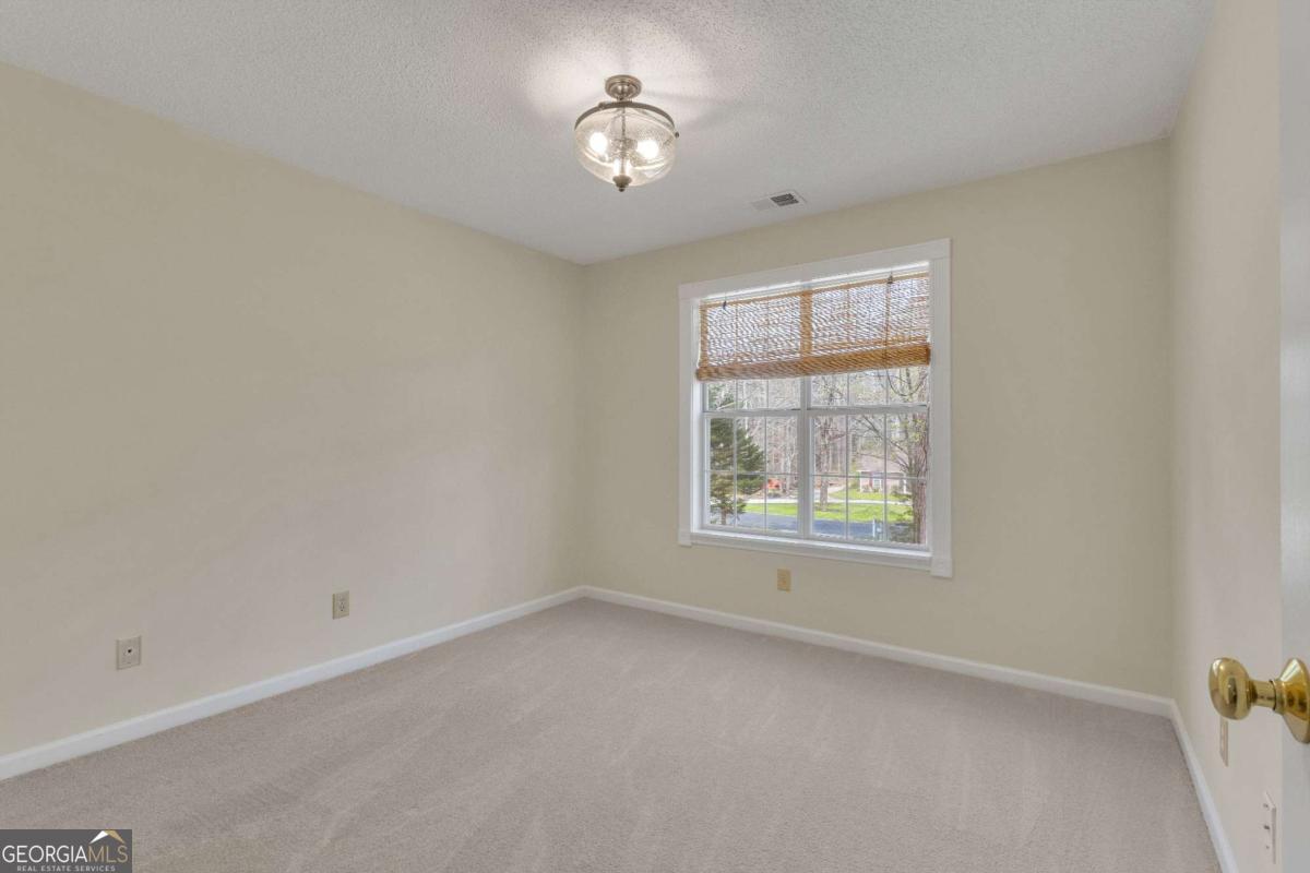 20 Tipperary Trail Sharpsburg GA 30277