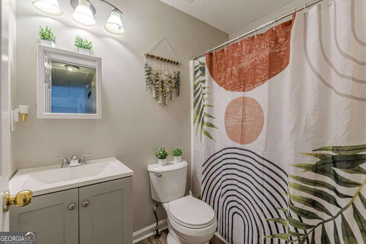 34 Shady Oak Court Dallas GA 30157