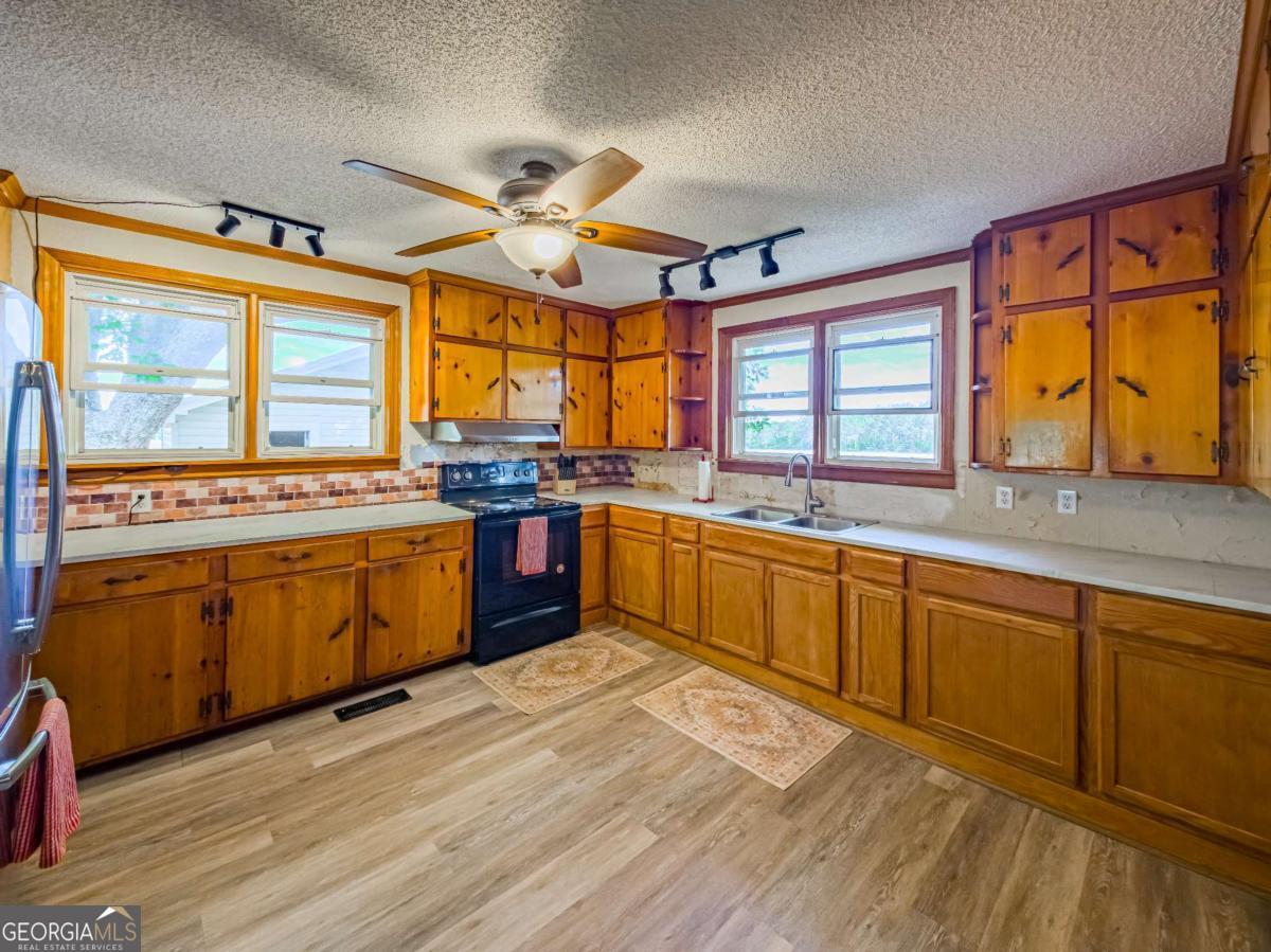 1975 Russell Smith Road Sycamore GA 31790
