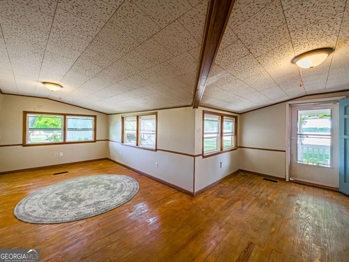 1975 Russell Smith Road Sycamore GA 31790