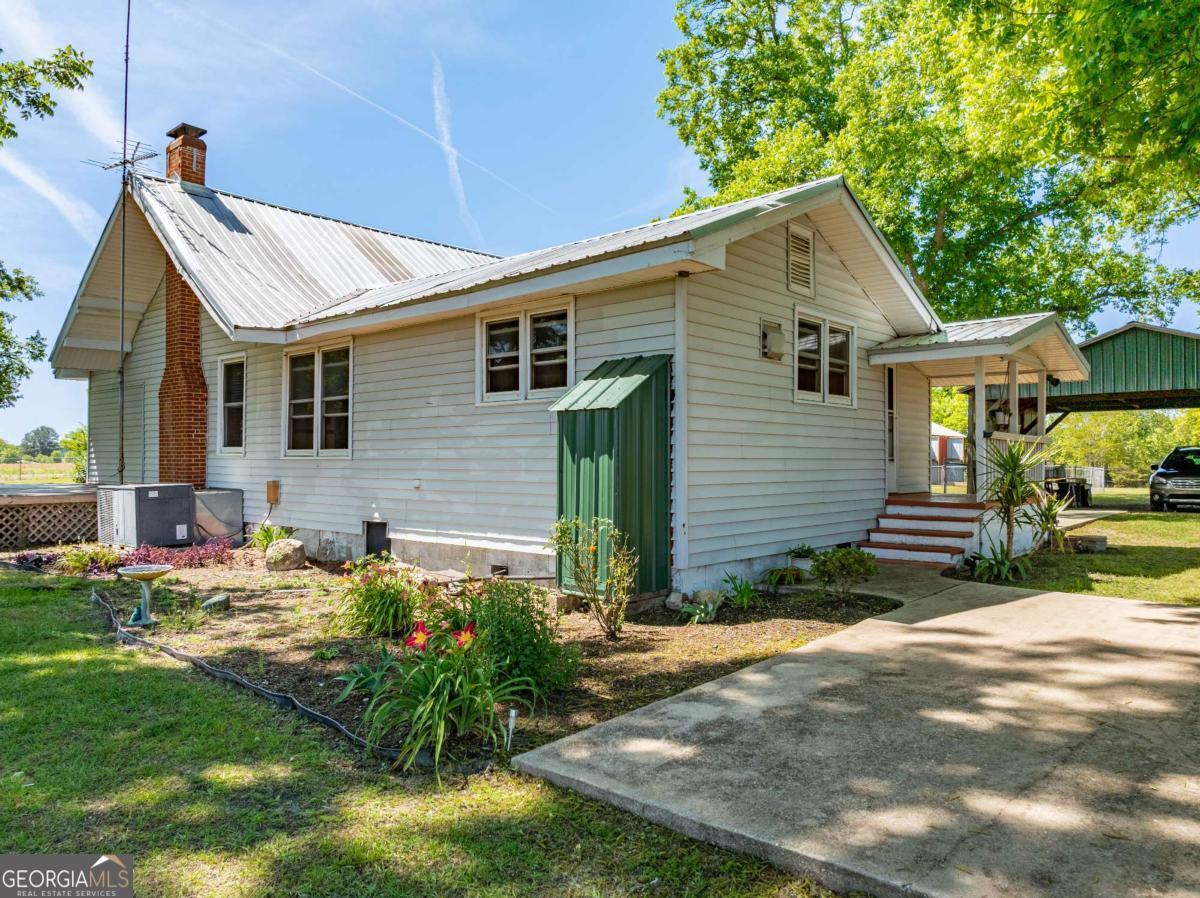 1975 Russell Smith Road Sycamore GA 31790