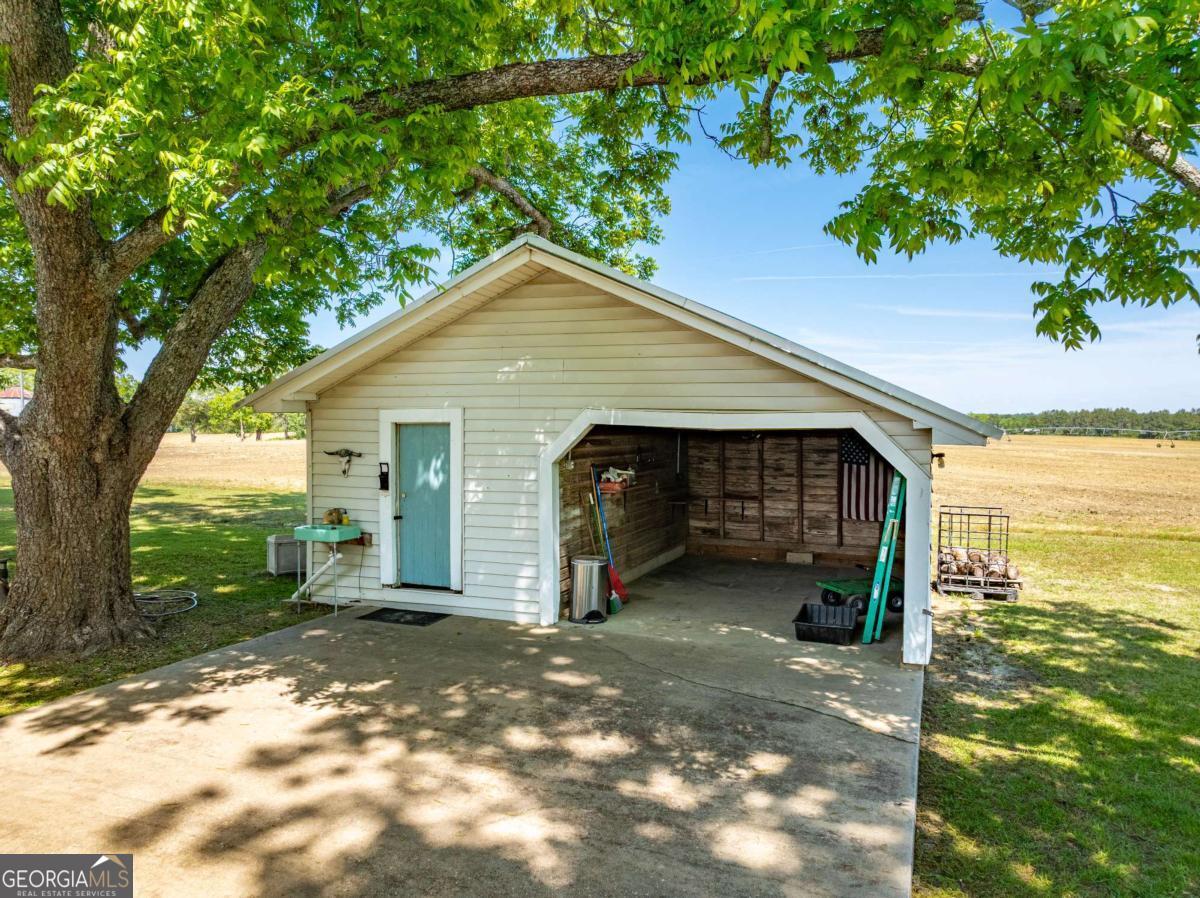 1975 Russell Smith Road Sycamore GA 31790