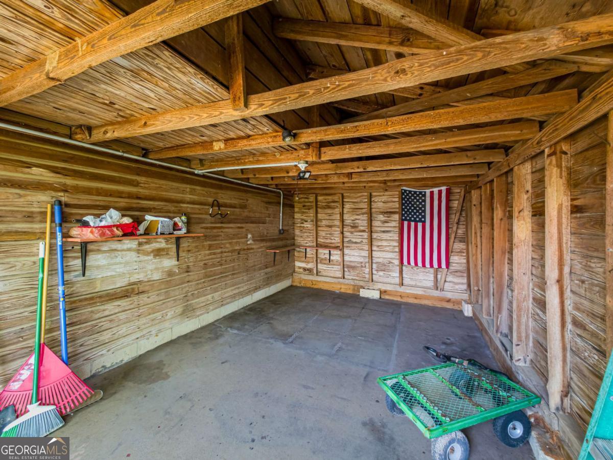 1975 Russell Smith Road Sycamore GA 31790