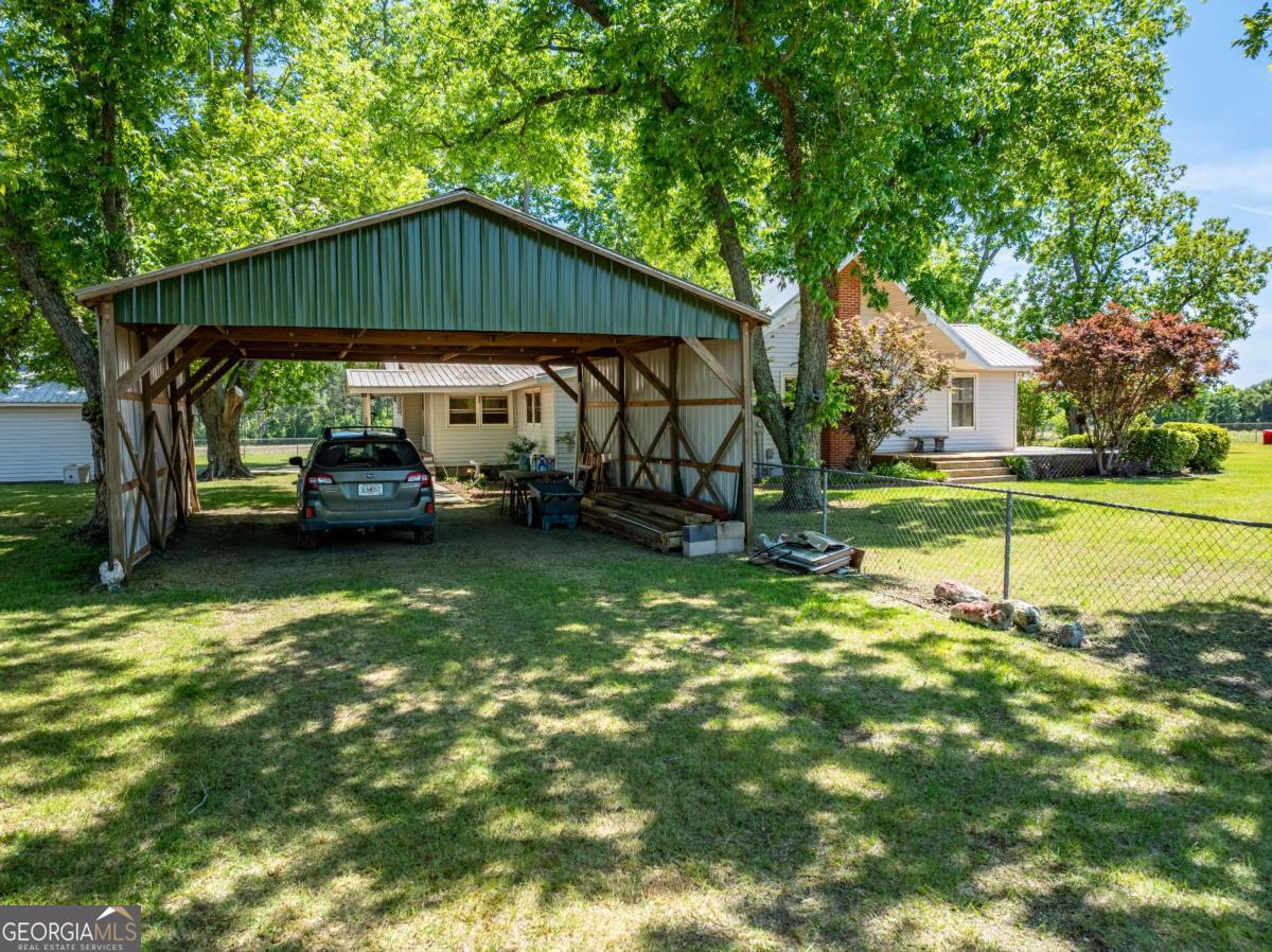 1975 Russell Smith Road Sycamore GA 31790