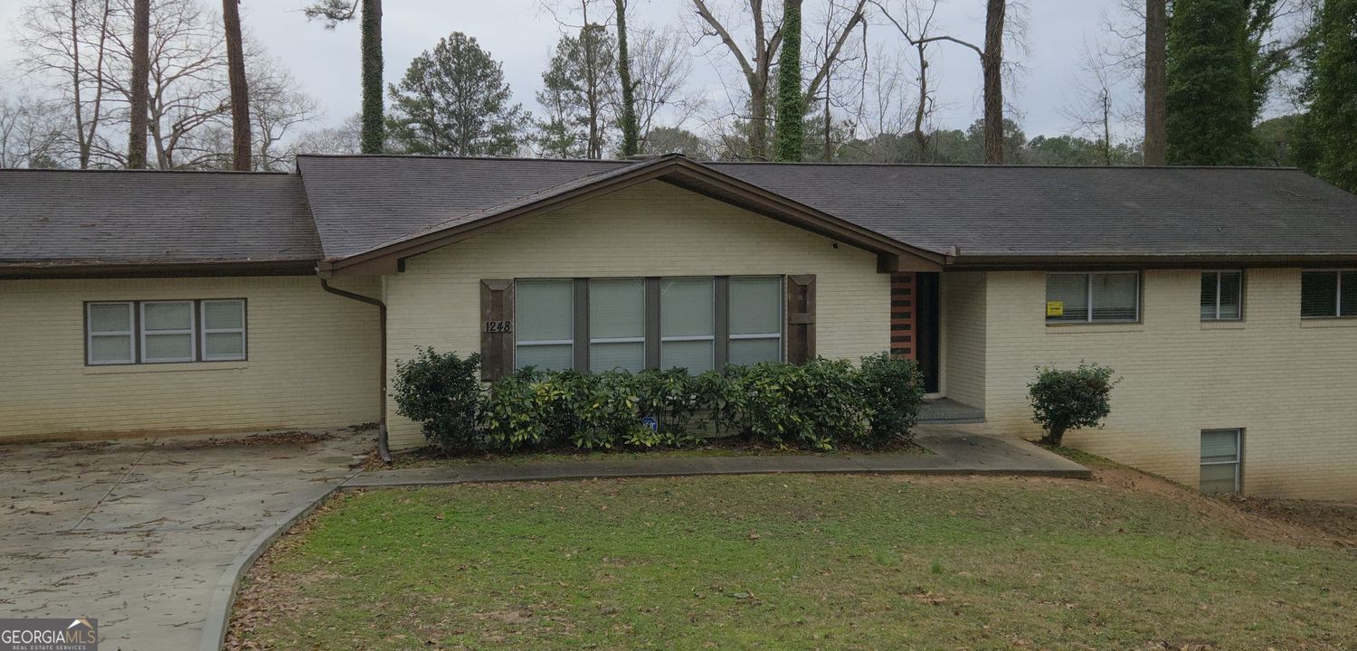 1248 Oakcrest Drive SW Atlanta GA 30311