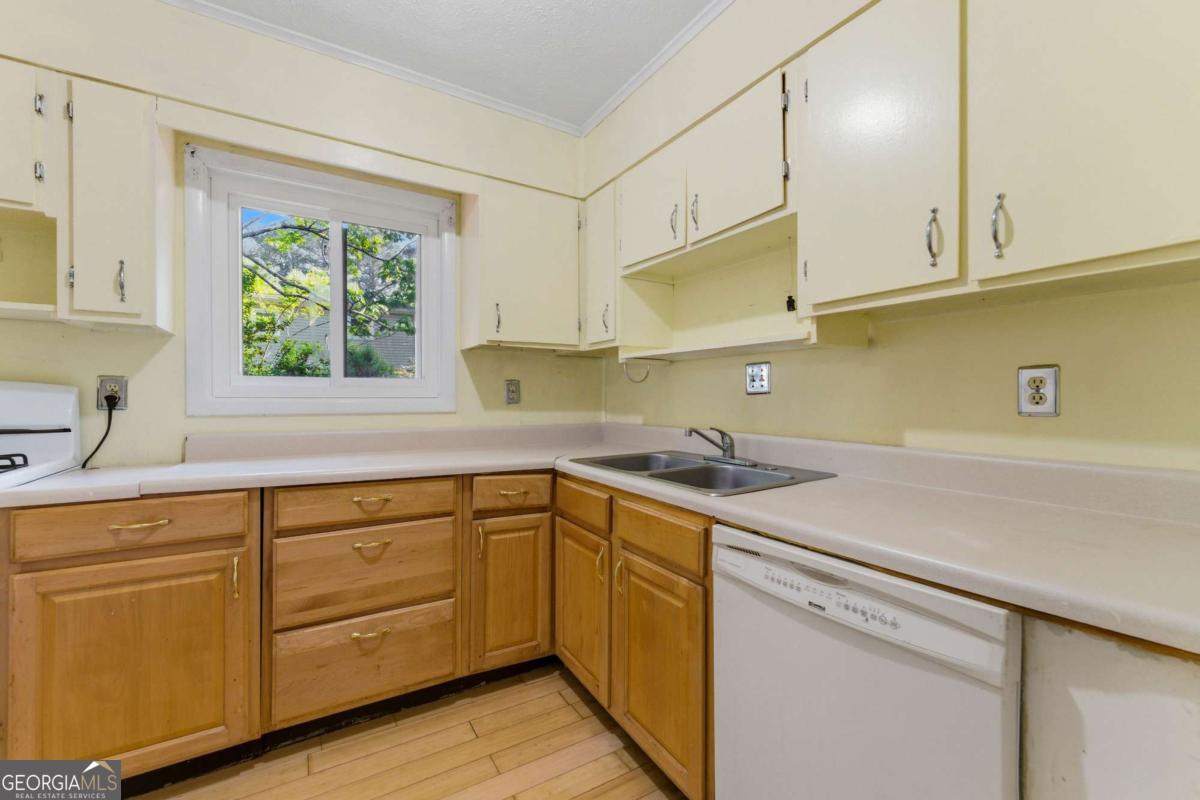 1303 Cottonwood Court NW Kennesaw GA 30152