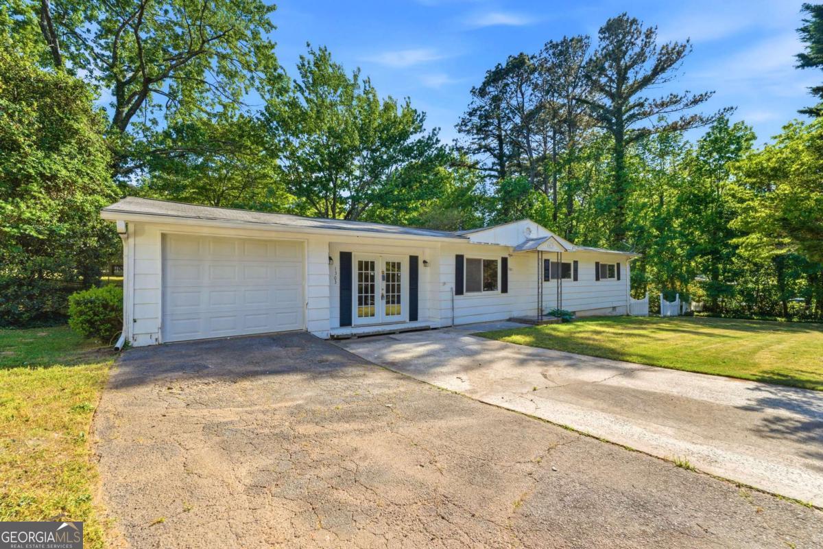 1303 Cottonwood Court NW Kennesaw GA 30152