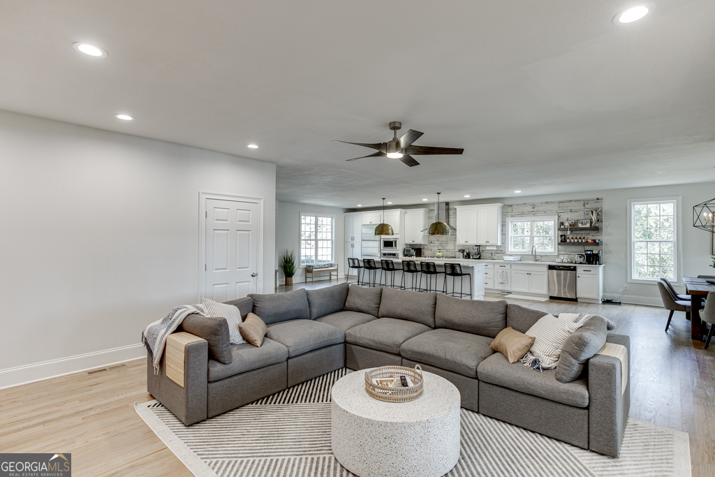 6932 Dee Lane Murrayville GA 30564