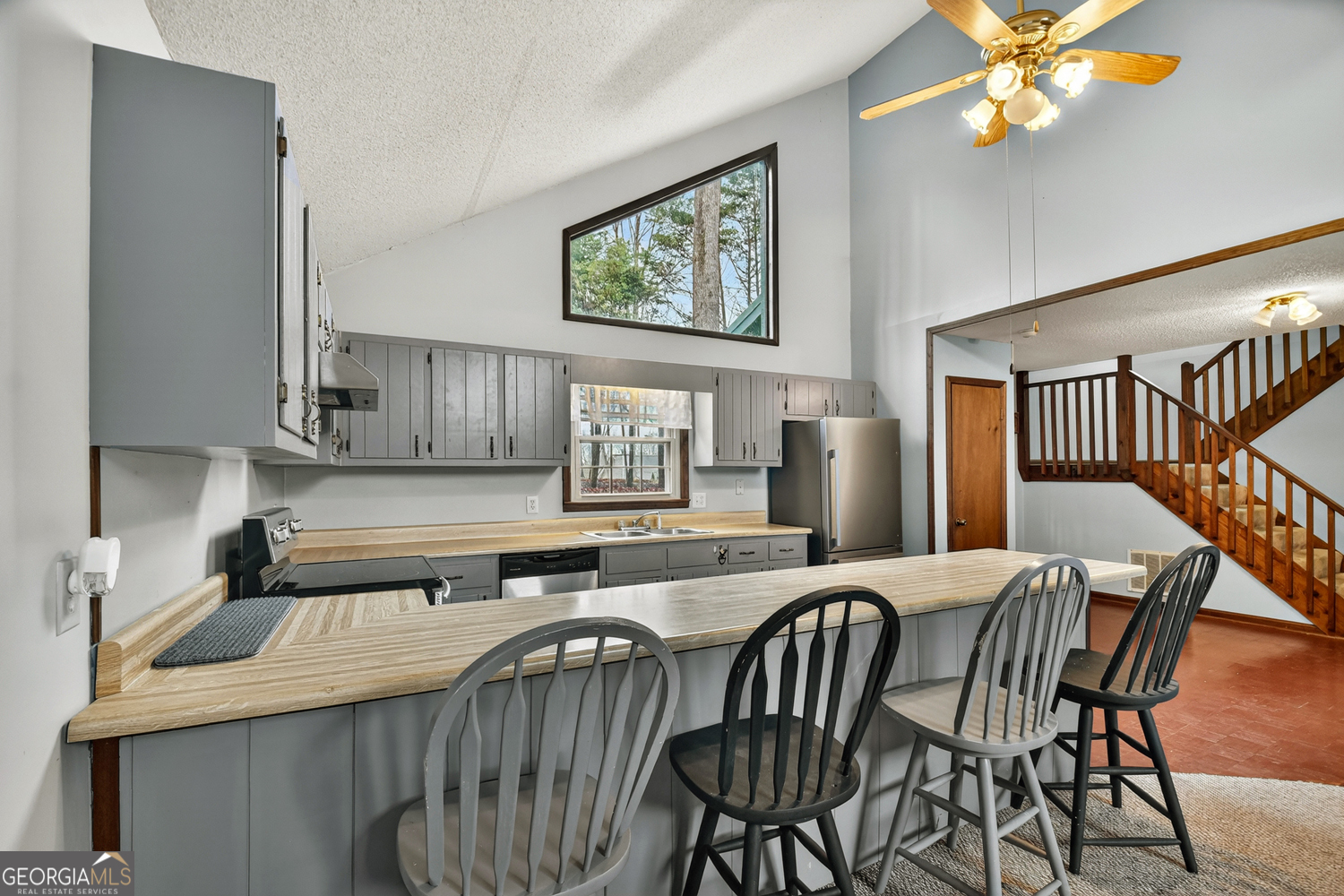 95 N Crestview Drive Ellijay GA 30540