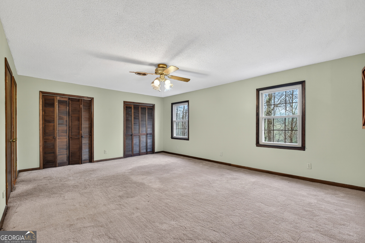 95 N Crestview Drive Ellijay GA 30540