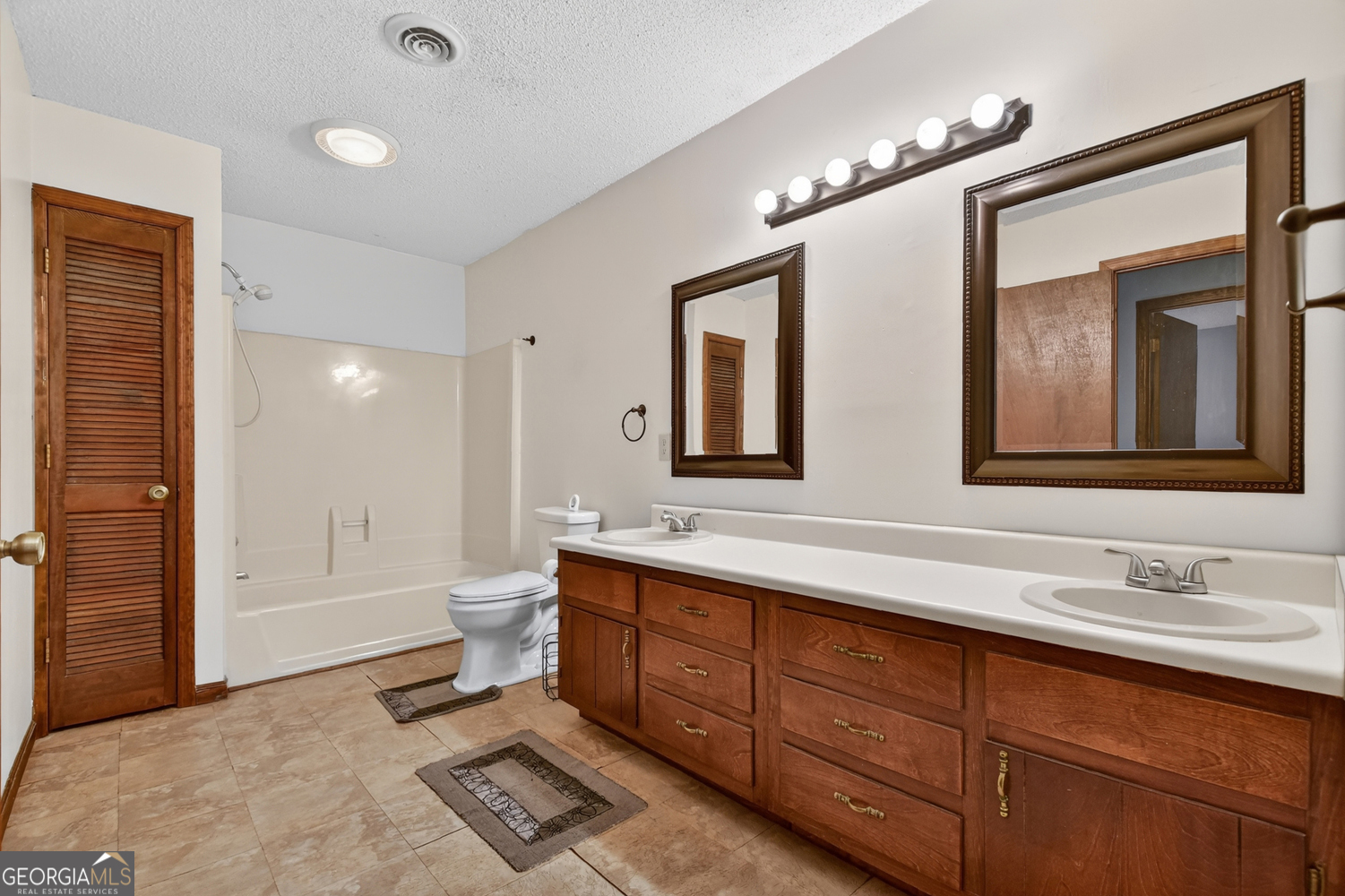 95 N Crestview Drive Ellijay GA 30540