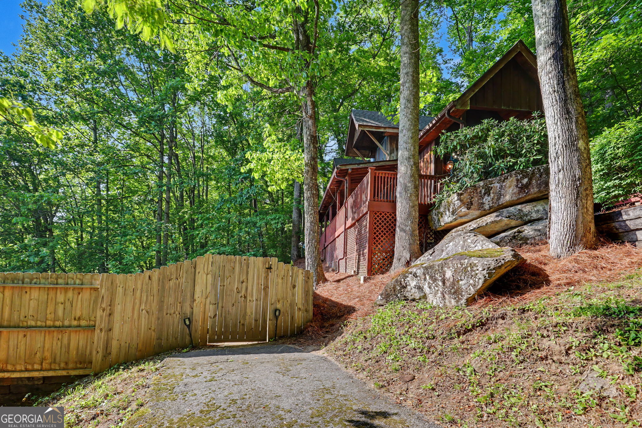 44 Laquinta Lane Dillard GA 30537