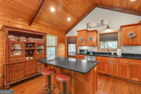 18 Shelter Cove Road Cleveland GA 30528
