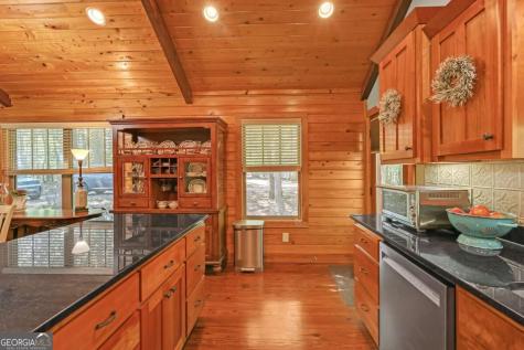 18 Shelter Cove Road Cleveland GA 30528