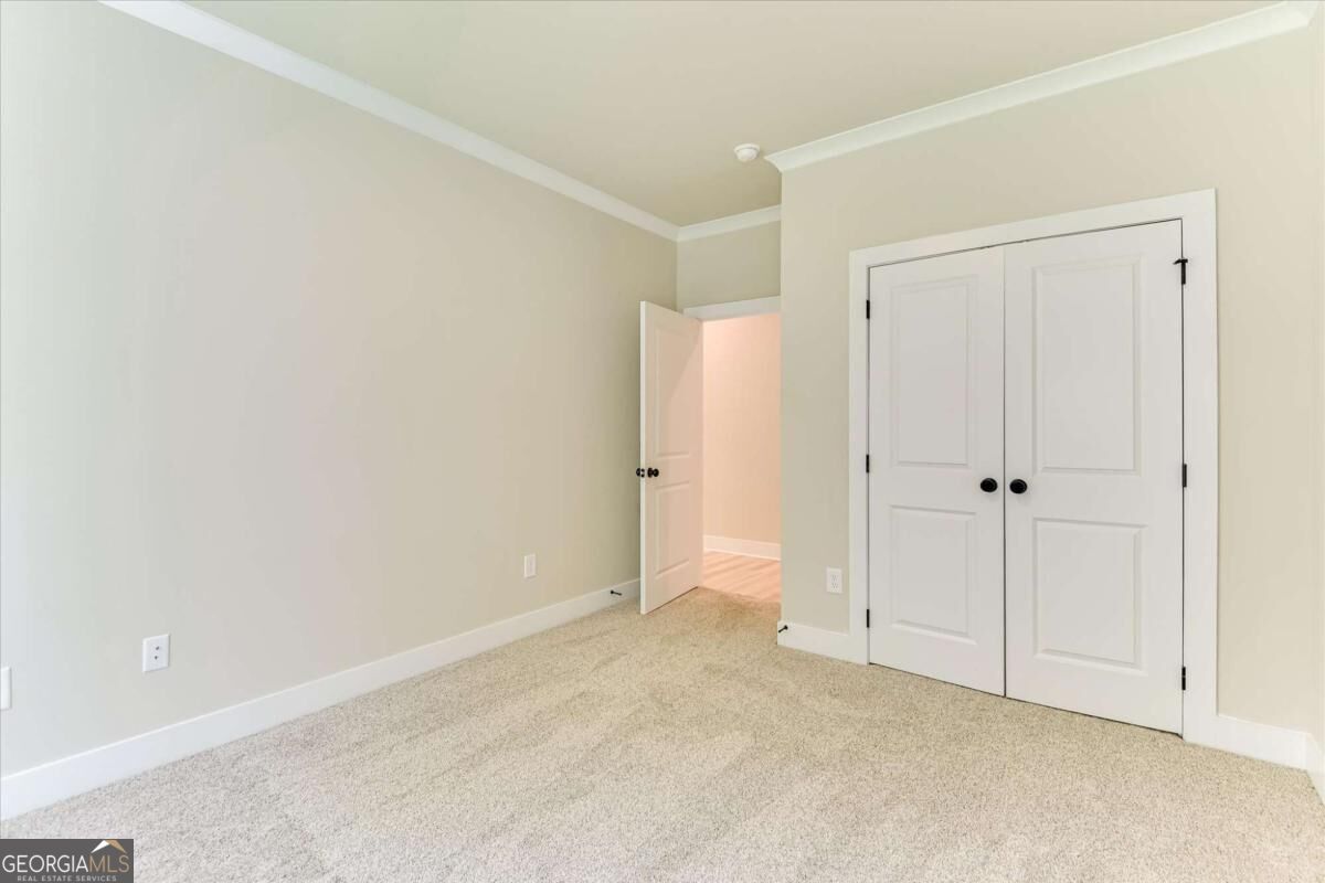 1021 Pointe S Tignall GA 30668
