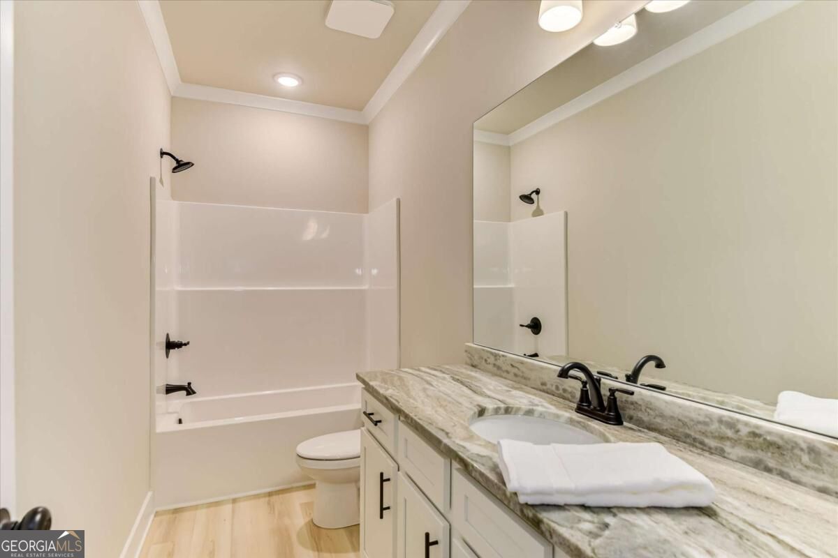1021 Pointe S Tignall GA 30668