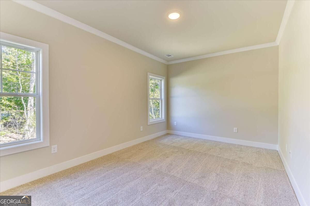 1021 Pointe S Tignall GA 30668