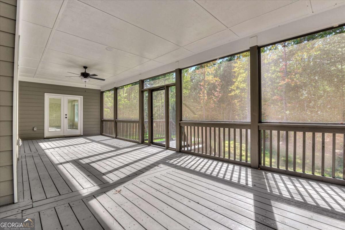 1021 Pointe S Tignall GA 30668
