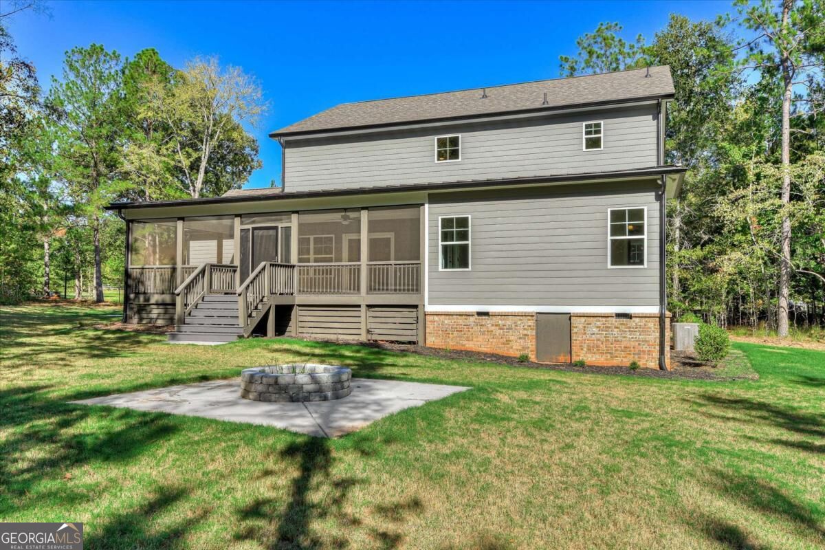 1021 Pointe S Tignall GA 30668