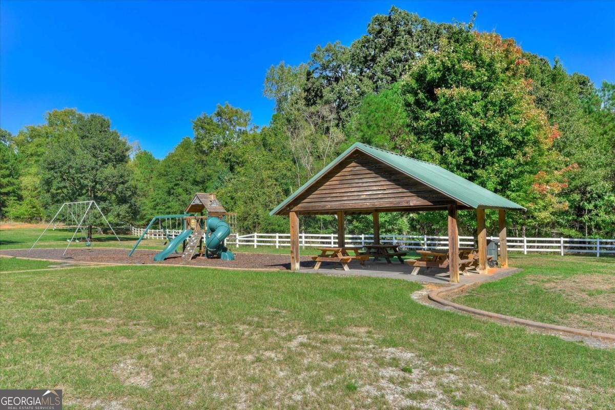 1021 Pointe S Tignall GA 30668