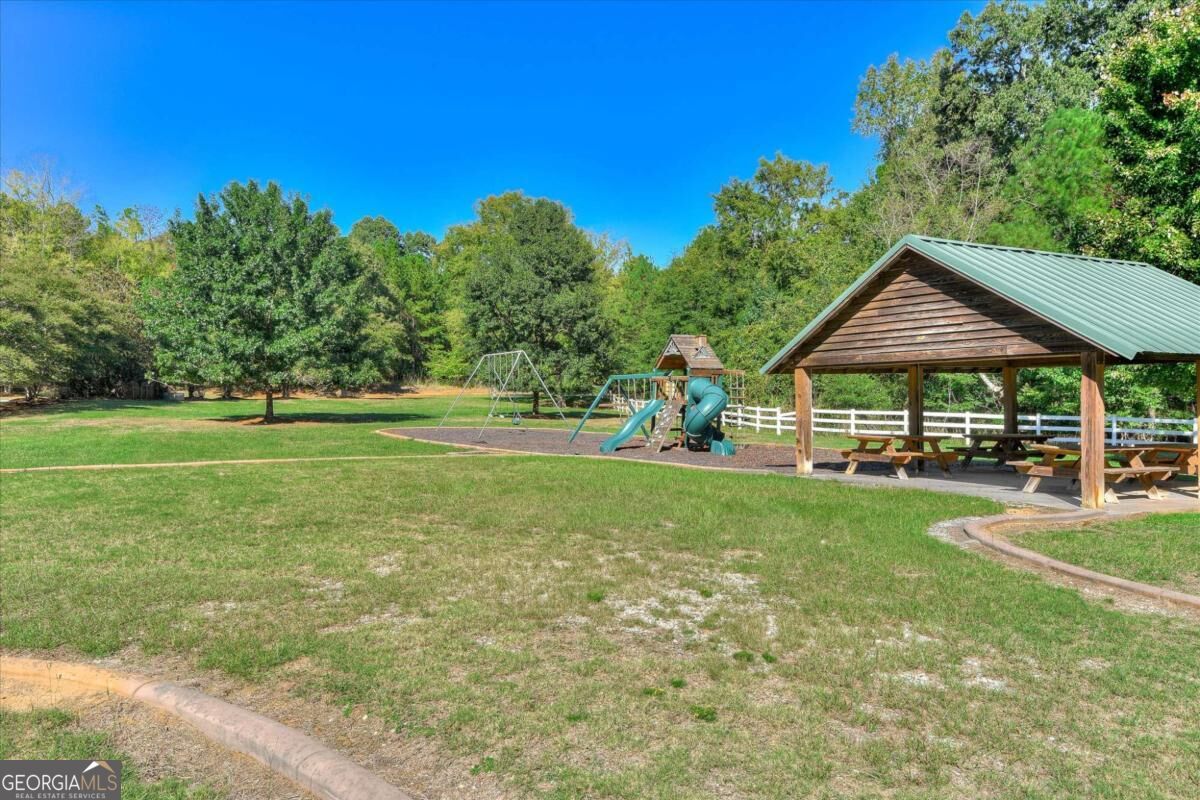1021 Pointe S Tignall GA 30668
