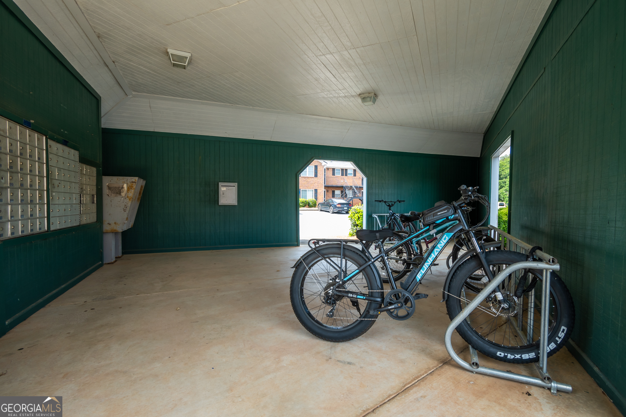 2165 Milledge Avenue Athens GA 30605