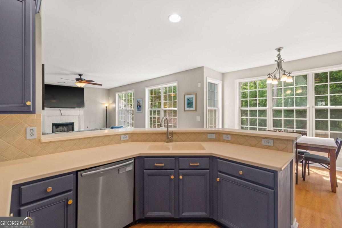 243 Ribbon Leaf View Suwanee GA 30024