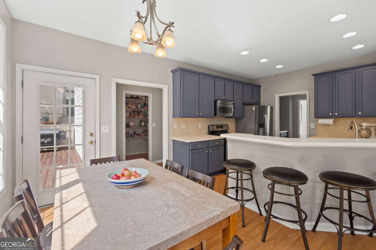 243 Ribbon Leaf View Suwanee GA 30024