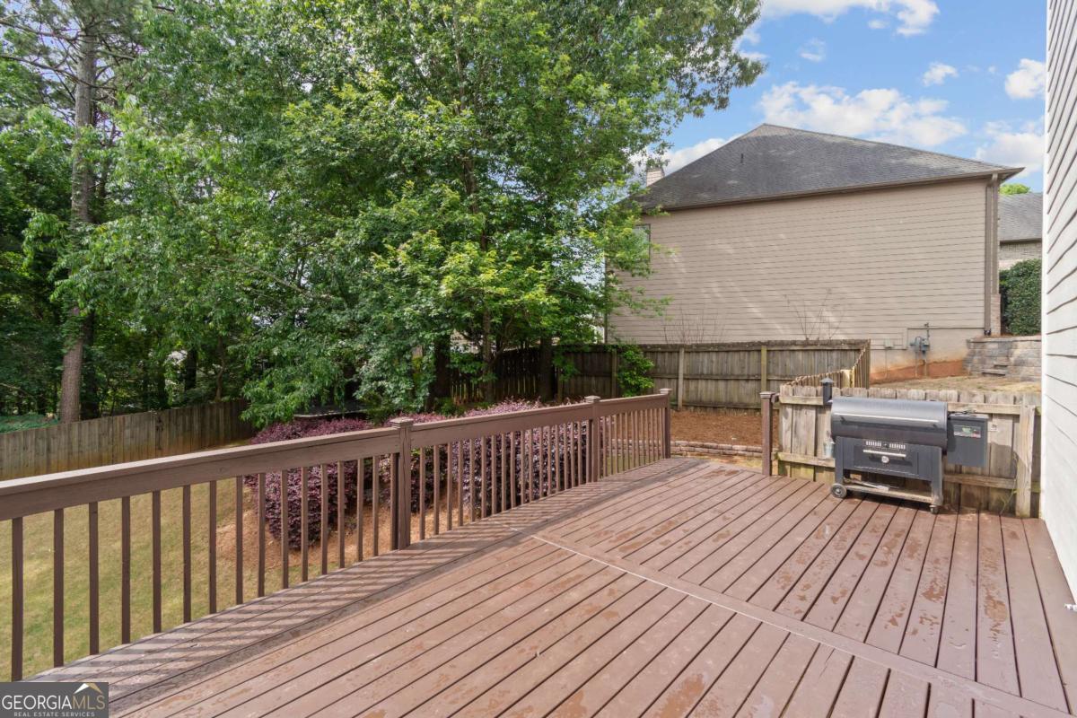 243 Ribbon Leaf View Suwanee GA 30024