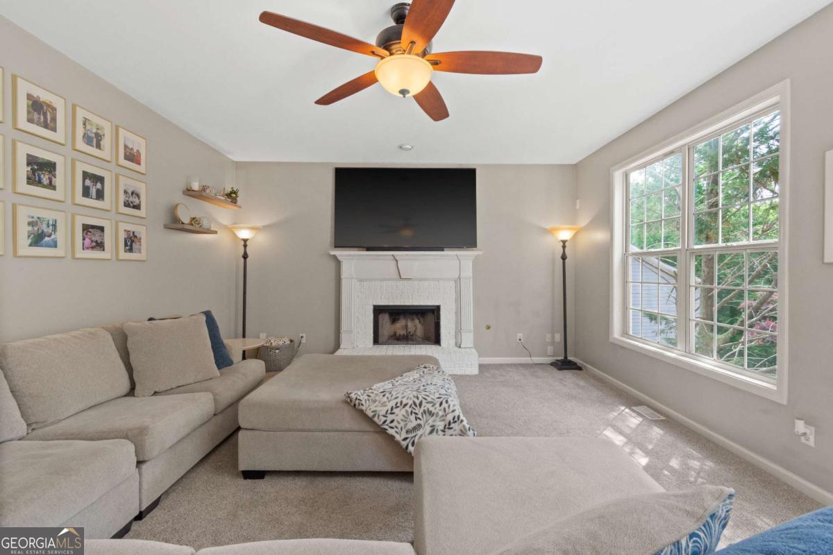 243 Ribbon Leaf View Suwanee GA 30024
