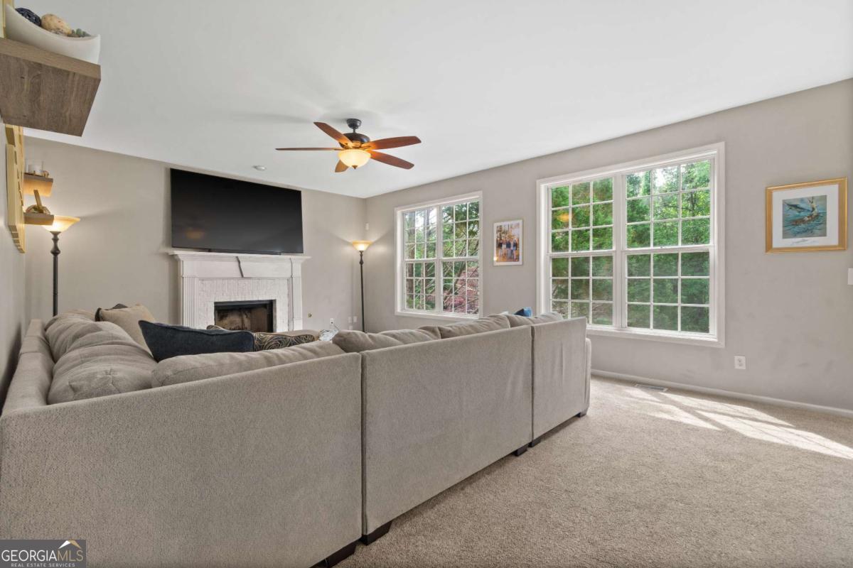 243 Ribbon Leaf View Suwanee GA 30024
