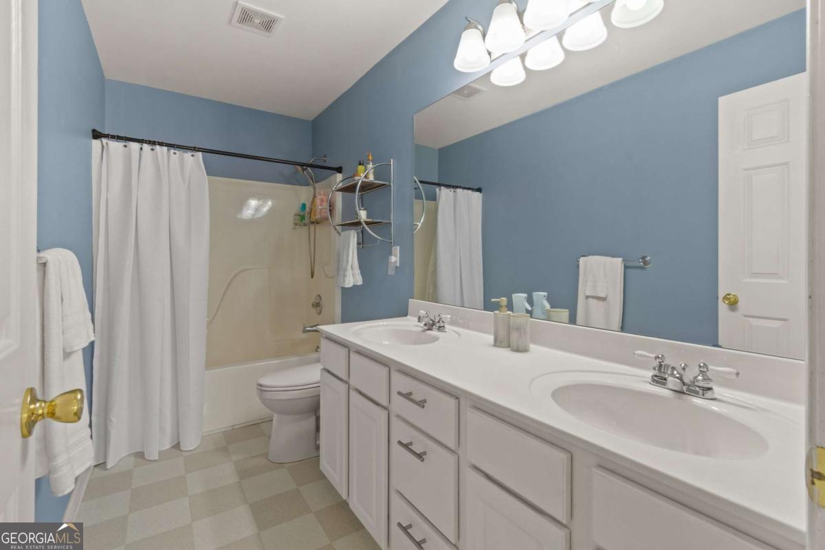 243 Ribbon Leaf View Suwanee GA 30024