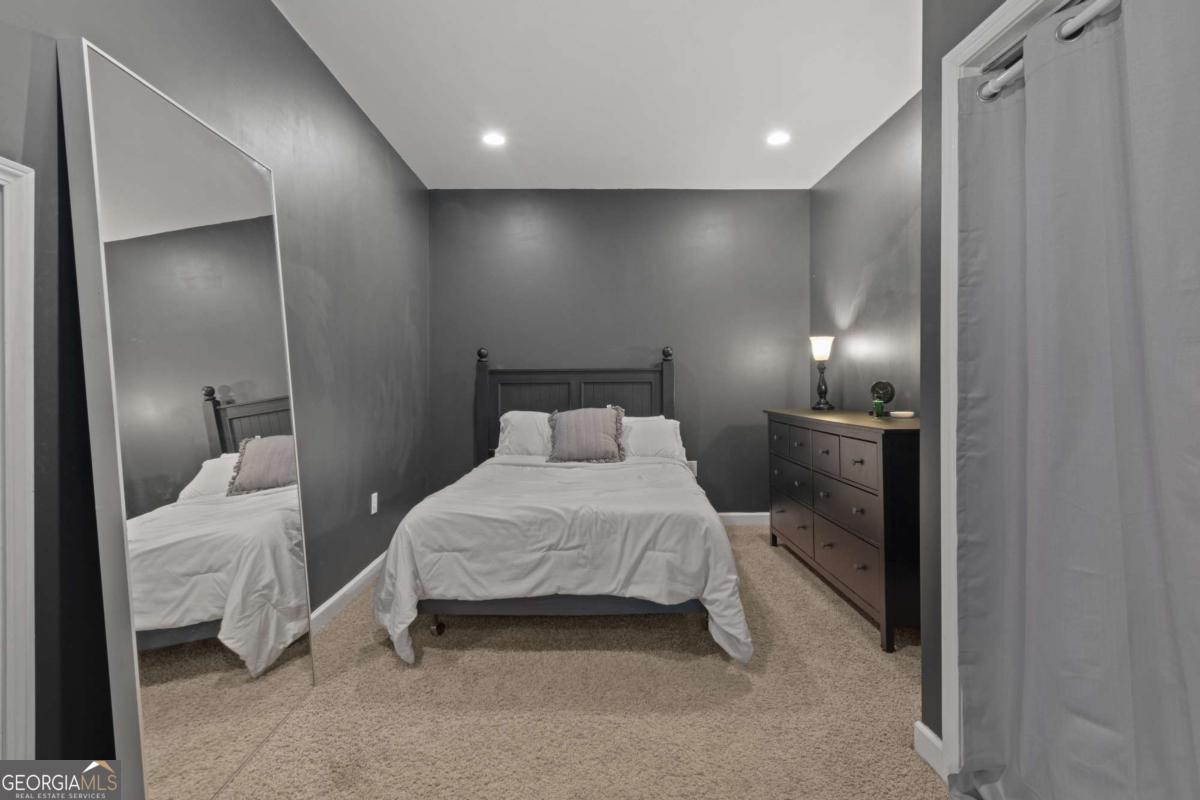 243 Ribbon Leaf View Suwanee GA 30024