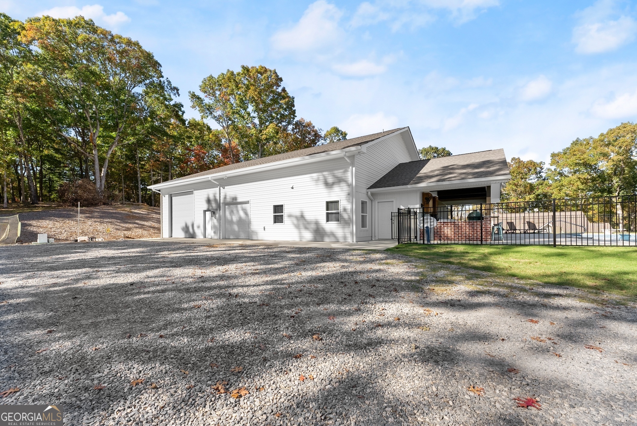 125 And 87 Rainbow Circle Cleveland GA 30528