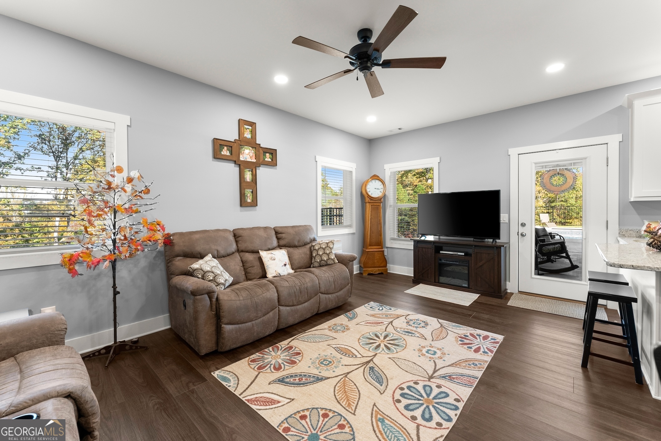 125 And 87 Rainbow Circle Cleveland GA 30528