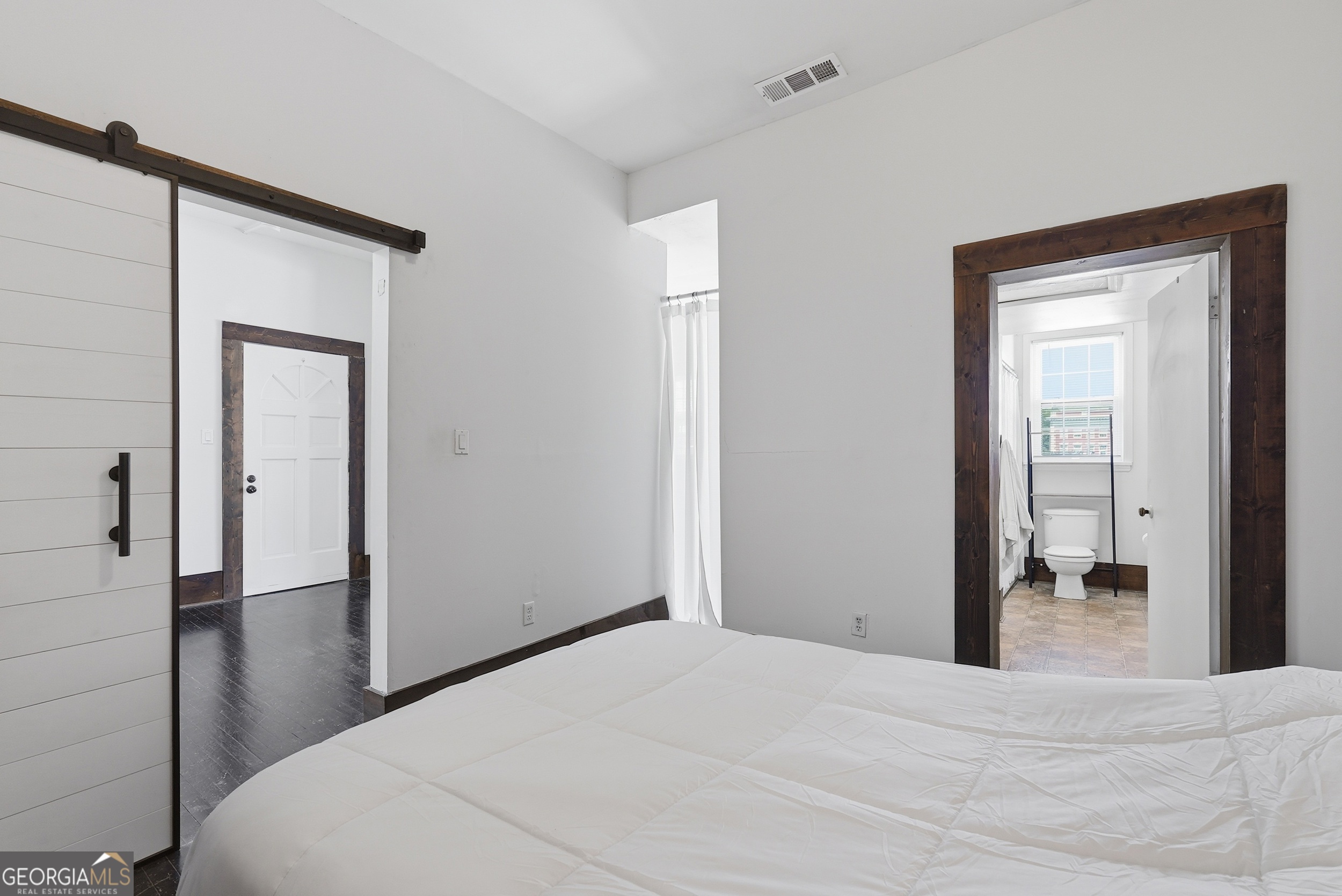 219 Abercorn Street Savannah GA 31401