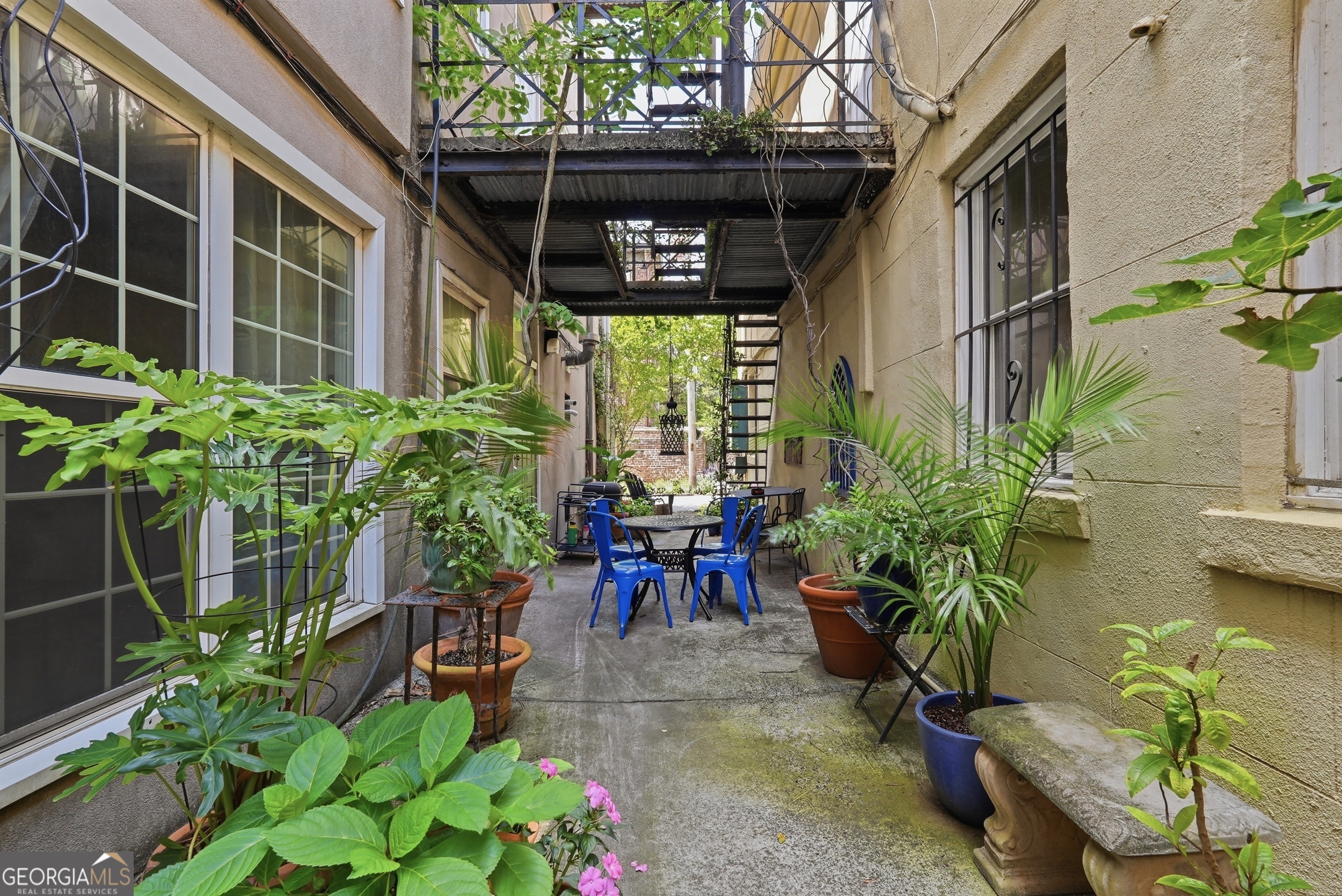 219 Abercorn Street Savannah GA 31401
