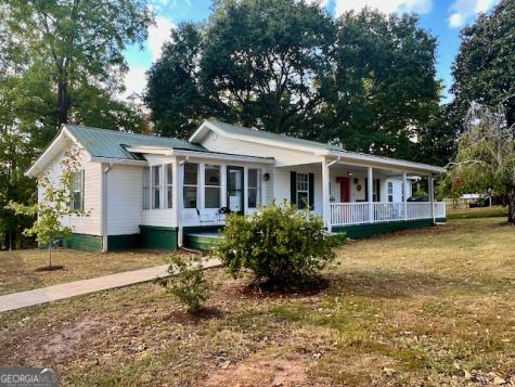 1101 Highway 197 N Clarkesville GA 30523