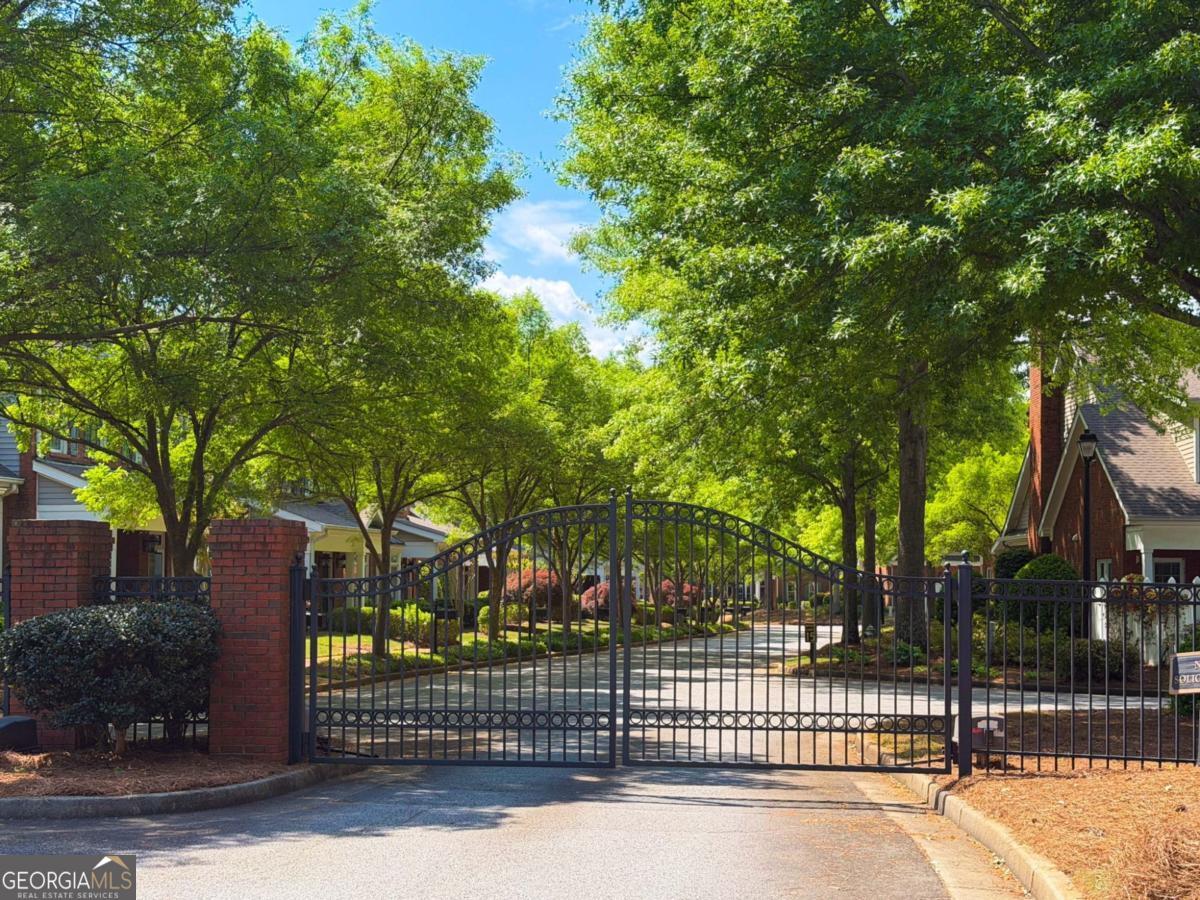 8410 Parker Place Roswell GA 30076