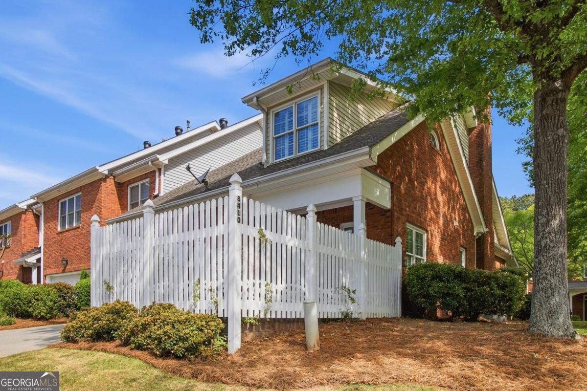 8410 Parker Place Roswell GA 30076